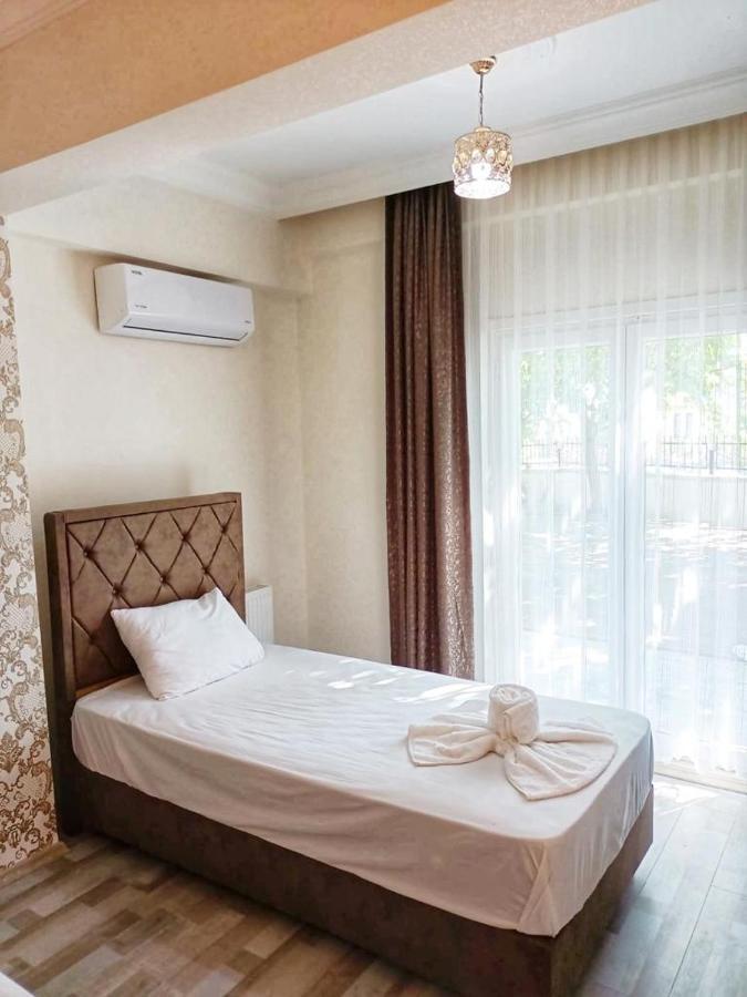 Rose Suite & Hotel Büyükçekmece Exteriör bild